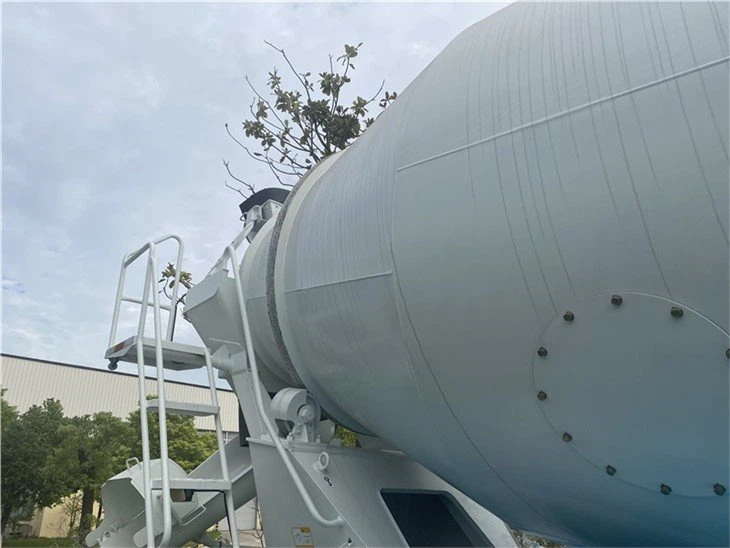 10 Wheeler Concrete Truck5